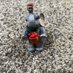 LuckyPhants Elephant figurine number 1058